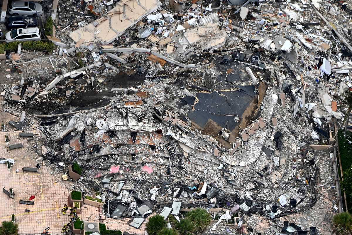 Κατάρρευση κτιρίου στο Μαϊάμι: Τρεις νεκροί και 12 τραυματίες – Στους 99 παραμένει ο αριθμός των αγνοούμενων