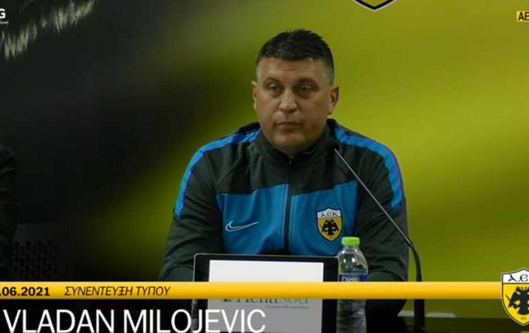 ΑΕΚ: Ο Μιλόγεβιτς «παρουσίασε» την Nike στους «κιτρινόμαυρους» (pics)