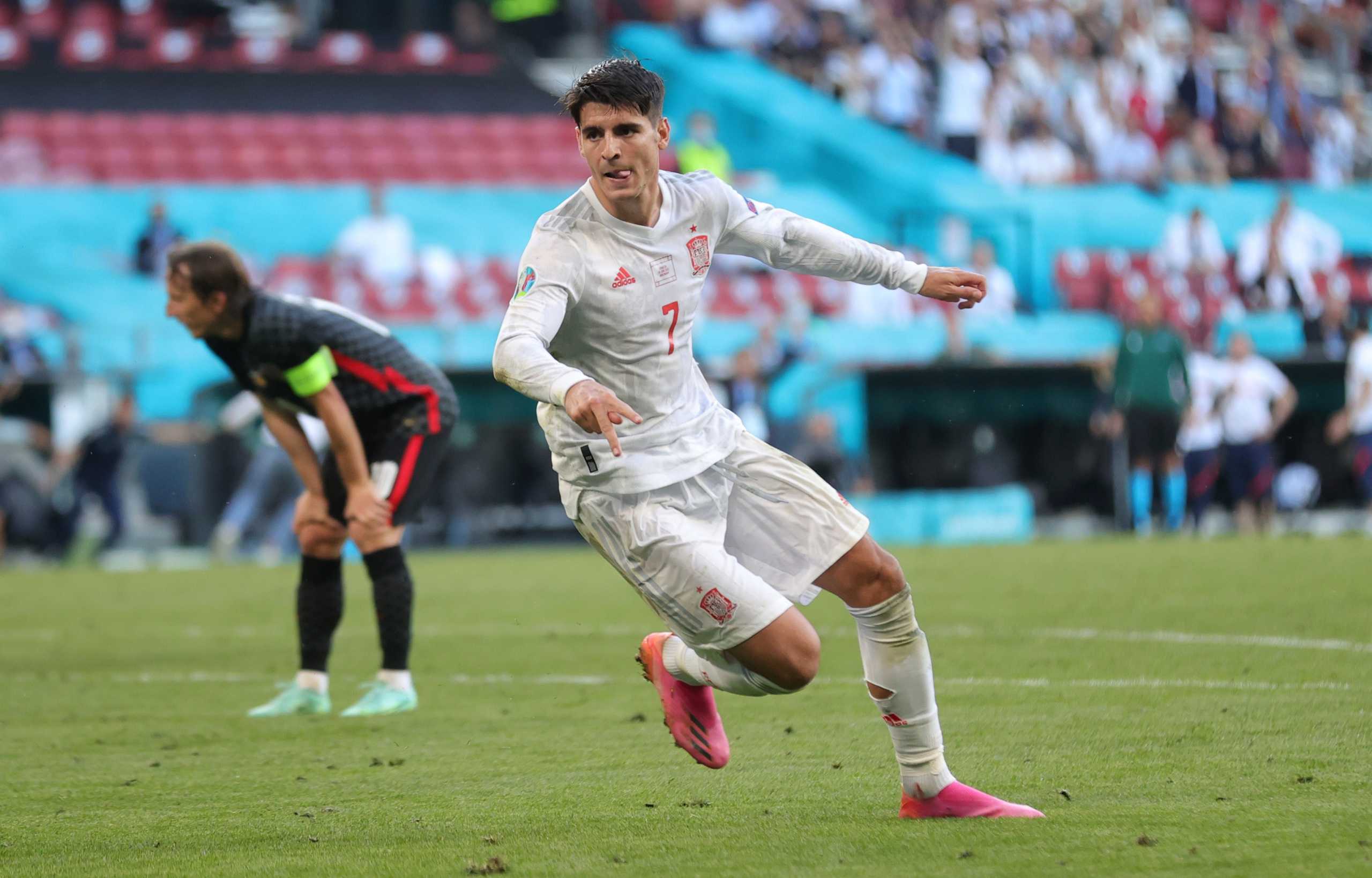 Soccer Football - Euro 2020 - Round of 16 - Croatia v Spain - Parken Stadium, Copenhagen, Denmark - June 28, 2021 Spain's Alvaro Morata celebrates scoring their fourth goal Pool via REUTERS