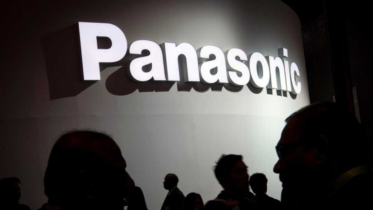 Η Panasonic ρευστοποίησε όλες τις μετοχές που κατείχε στην Tesla