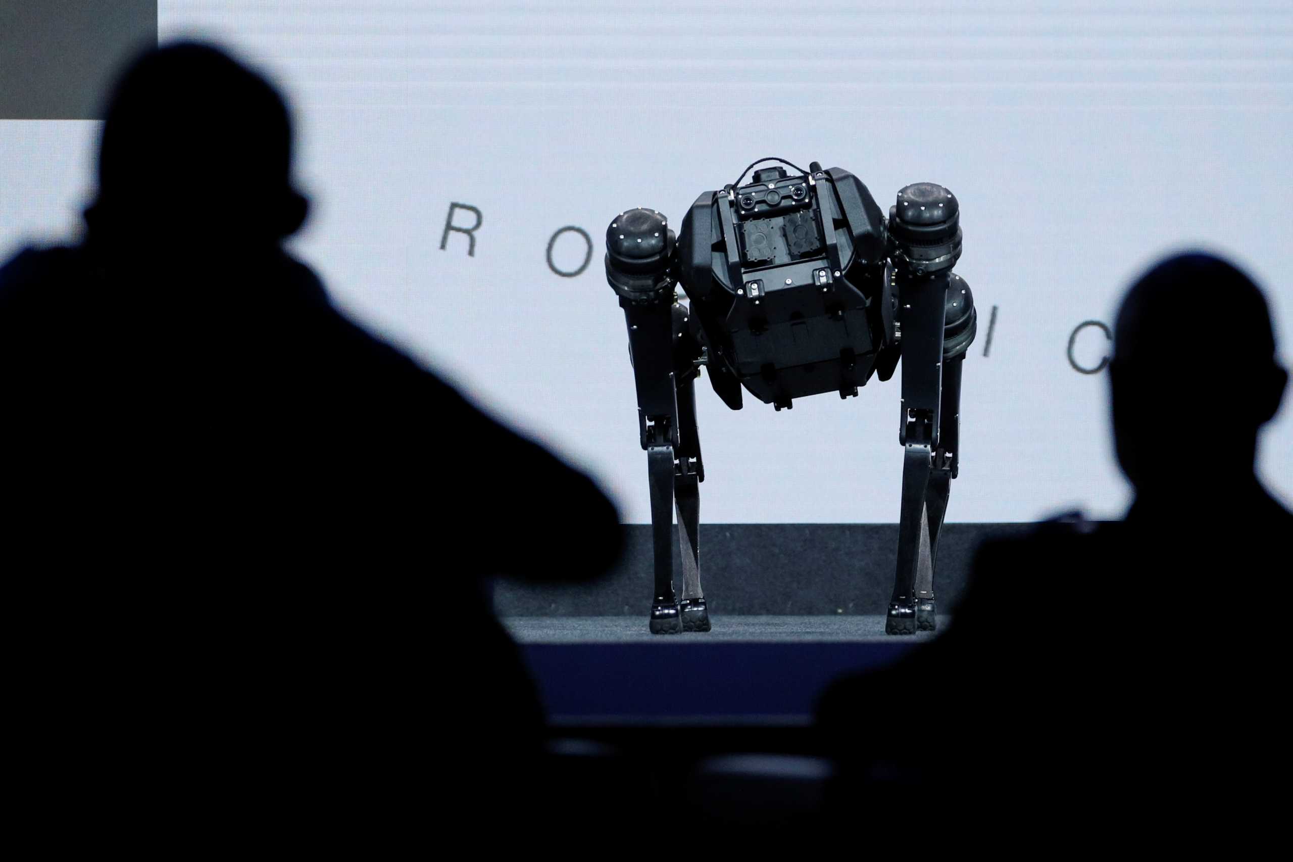 A Verizon's robot is seen during the Mobile World Congress (MWC) in Barcelona, Spain, June 28, 2021. REUTERS