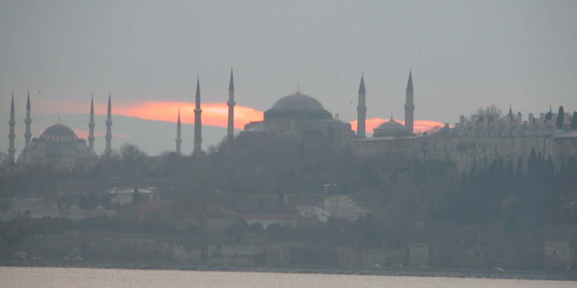 DW: Εφιάλτης το νέο κανάλι στην Κωνσταντινούπολη;