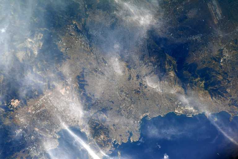 Η Αθήνα από τον Διεθνή Διαστημικό Σταθμό! Η εντυπωσιακή εικόνα Αμερικανού αστροναύτη και τα λόγια θαυμασμού