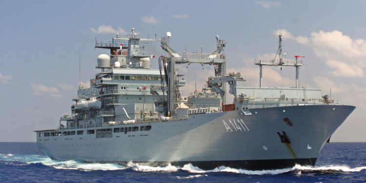 Einsatzgruppenversorger BERLIN in Fahrt