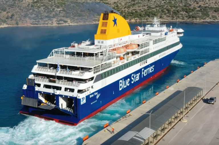 Χίος: Δεξιοτεχνική μανούβρα από τον καπετάνιο του Blue Star Patmos – Έτσι έφτασαν οι πρώτοι τουρίστες