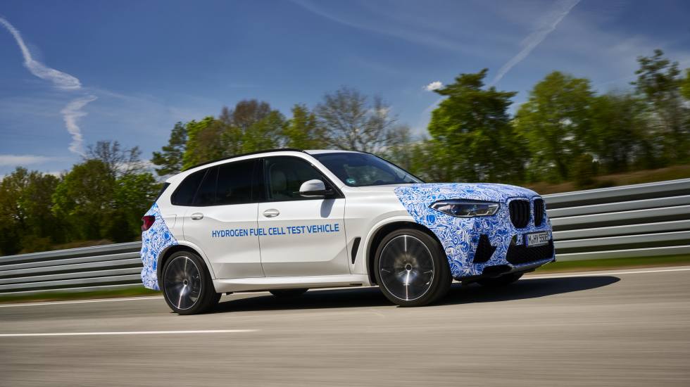 H BMW ξεκινά τις δοκιμές του i Hydrogen Next για να κυκλοφορήσει το 2022! (pics)