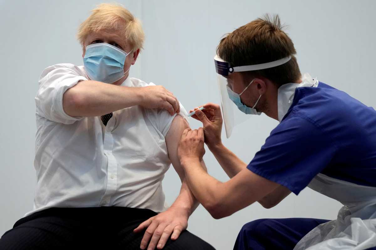 Μπόρις Τζόνσον σε G7: Να εμβολιάσουμε τον παγκόσμιο πληθυσμό μέχρι το τέλος του 2022 για να λήξει ο εφιάλτης