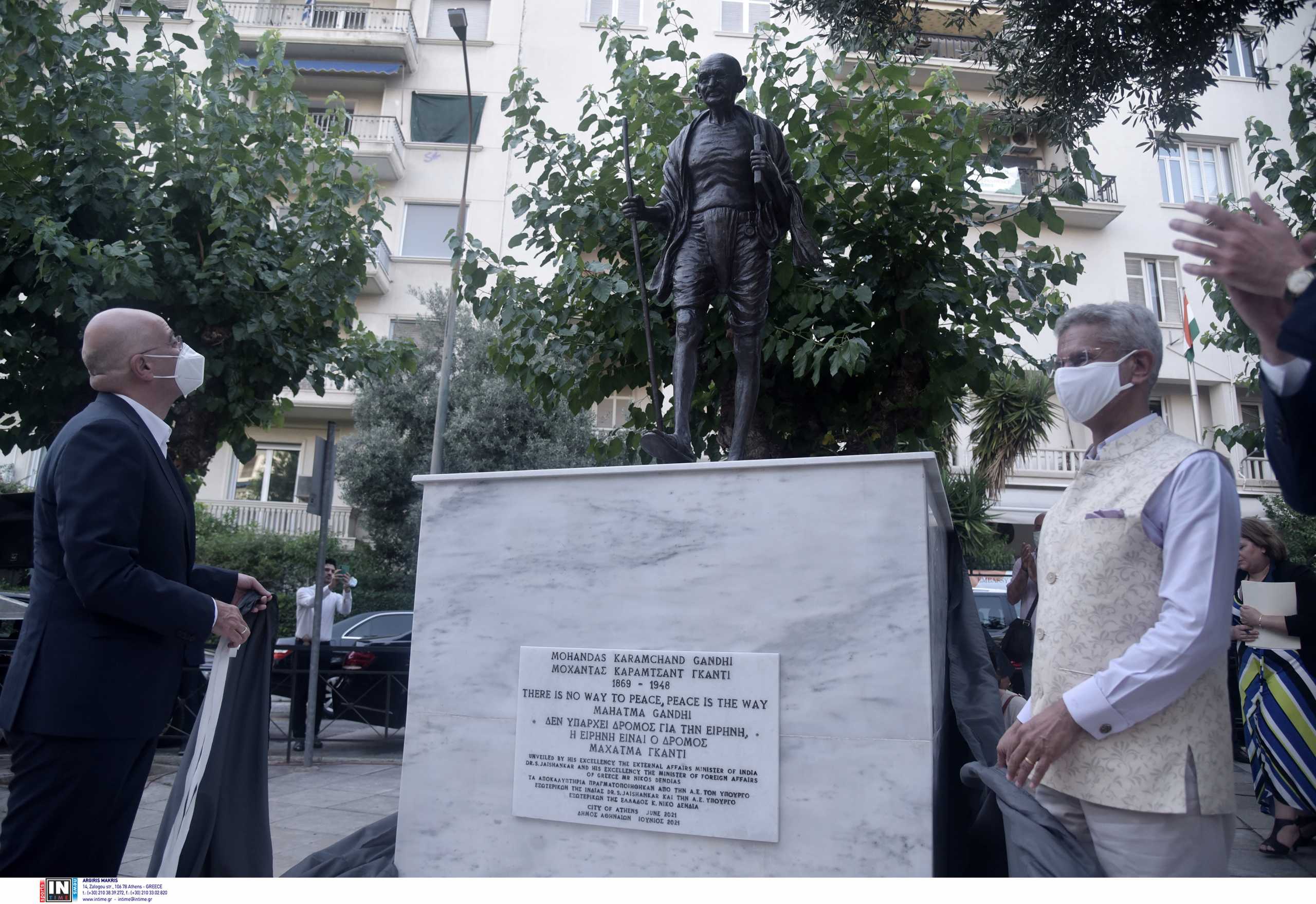 Αποκαλυπτήρια ανδριάντα του Μαχάτμα Γκάντι στην Αθήνα