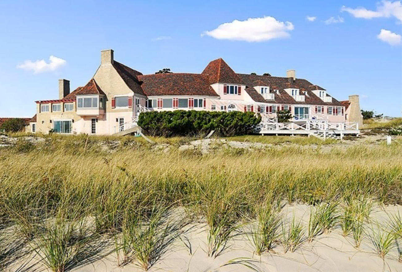 Αυτή η πολυτελής κατοικία των 75 εκατ. διαθέτει ιδιωτική παραλία 15 μέτρων