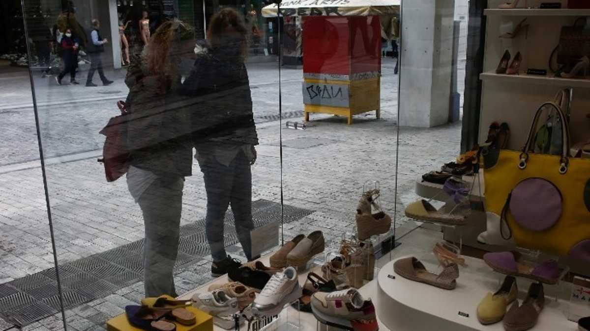 Αγίου Πνεύματος: Πώς θα λειτουργήσουν σούπερ μάρκετ και καταστήματα