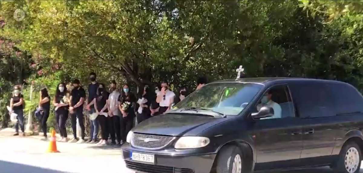 Νέα Μάλγαρα: Σπαραγμός στο τελευταίο αντίο του μικρού Γιώργου – Συγκλονίζει ο ιερέας που τέλεσε την κηδεία