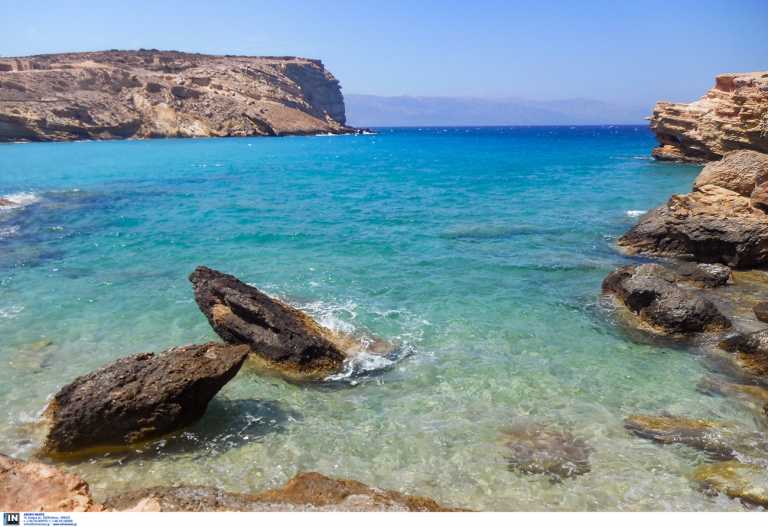 Τα «κοίλα νησιά» της Ελλάδας για απόλυτη χαλάρωση