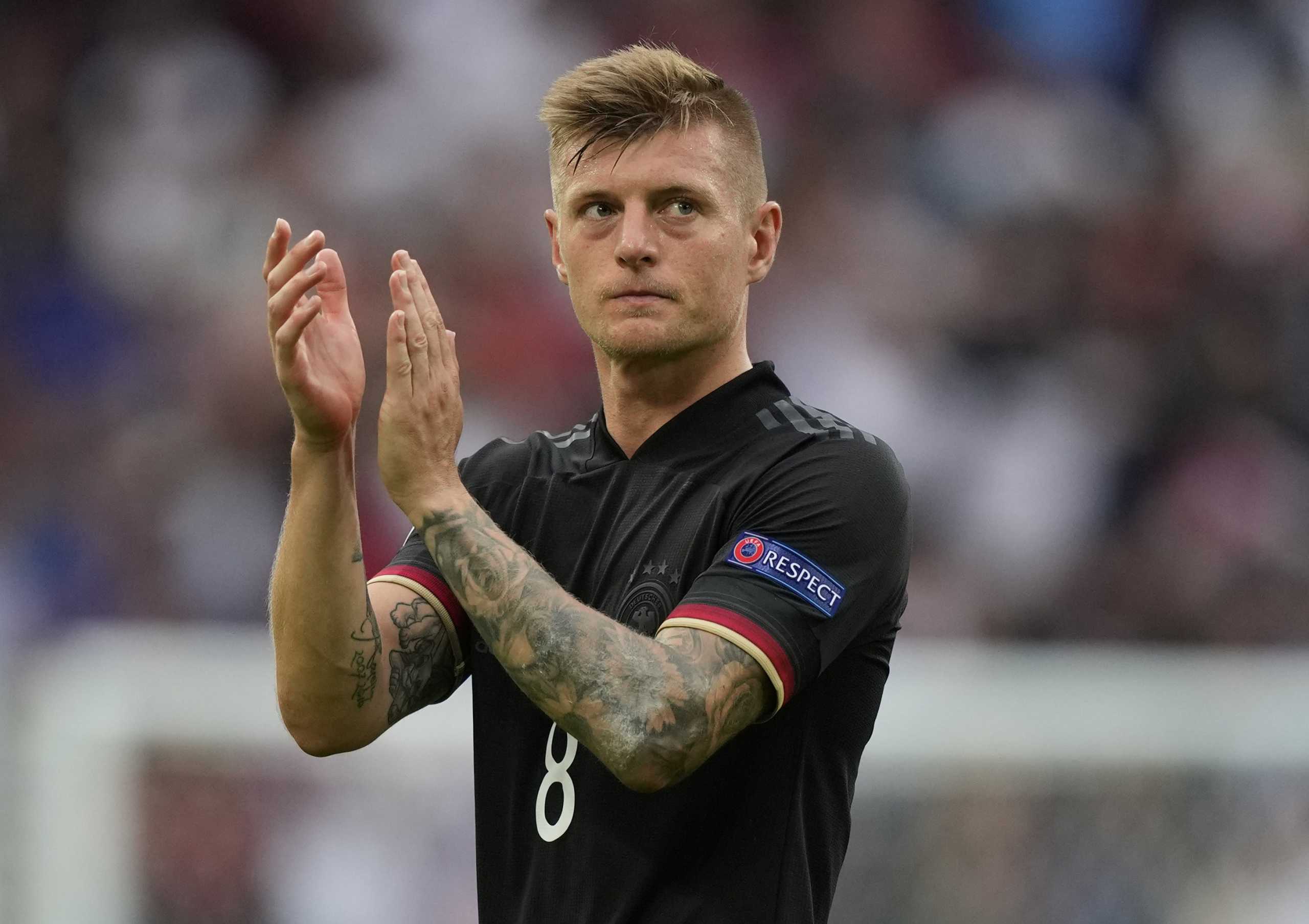 Soccer Football - Euro 2020 - Round of 16 - England v Germany - Wembley Stadium, London, Britain - June 29, 2021  Germany's Toni Kroos applauds fans at full time after losing the match Pool via REUTERS