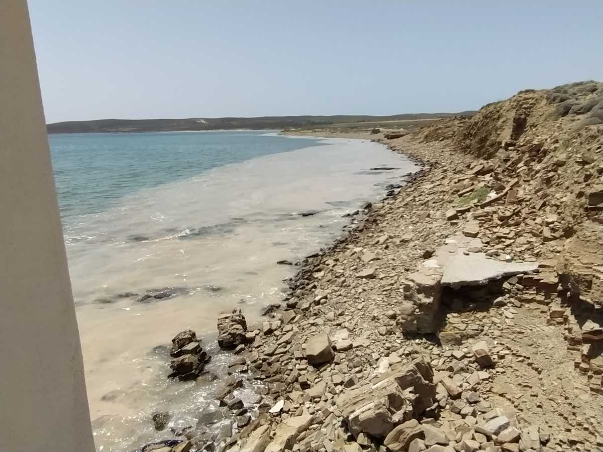 Λήμνος: Ανησυχία μετά την εμφάνιση βλέννας στη θάλασσα – Εσπευσμένα στο νησί κλιμάκιο του υπ. Περιβάλλοντος