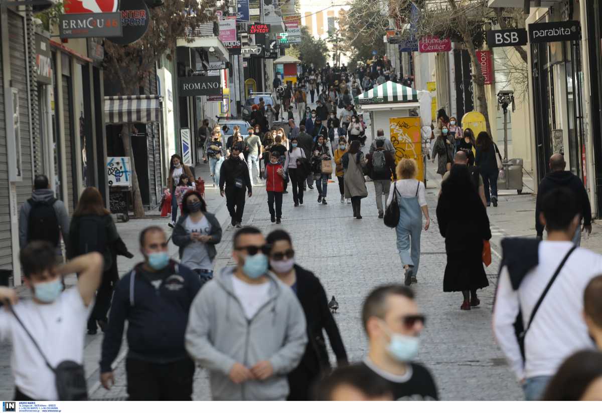 Κορονοϊός: Η ενημέρωση Χαρδαλιά για την άρση μέτρων – Αλλαγές για μάσκες, απαγόρευση κυκλοφορίας και self tests