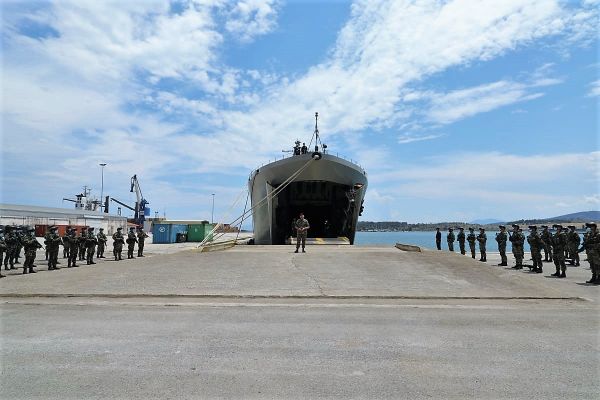 «Έφοδος» του Α/ΓΕΕΘΑ Στρατηγού Φλώρου στους Πεζοναύτες της 32ης Ταξιαρχίας [pics]