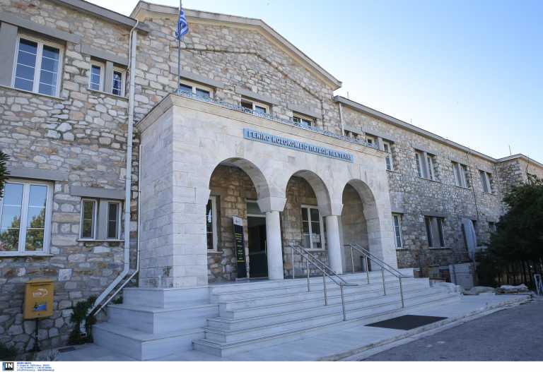 Νοσοκομείο Παίδων: Παρίστανε τον... συντηρητή ATM και προσπάθησε να το «ξαφρίσει» - Το έβαλε στα πόδια μόλις τον αντιλήφθηκαν (pics)