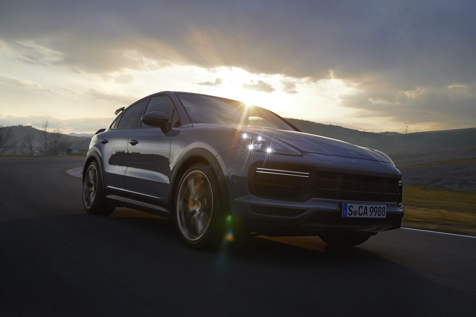 Νέα Porsche Cayenne Turbo GT: Με 640 άλογα και άγρια εμφάνιση (video)