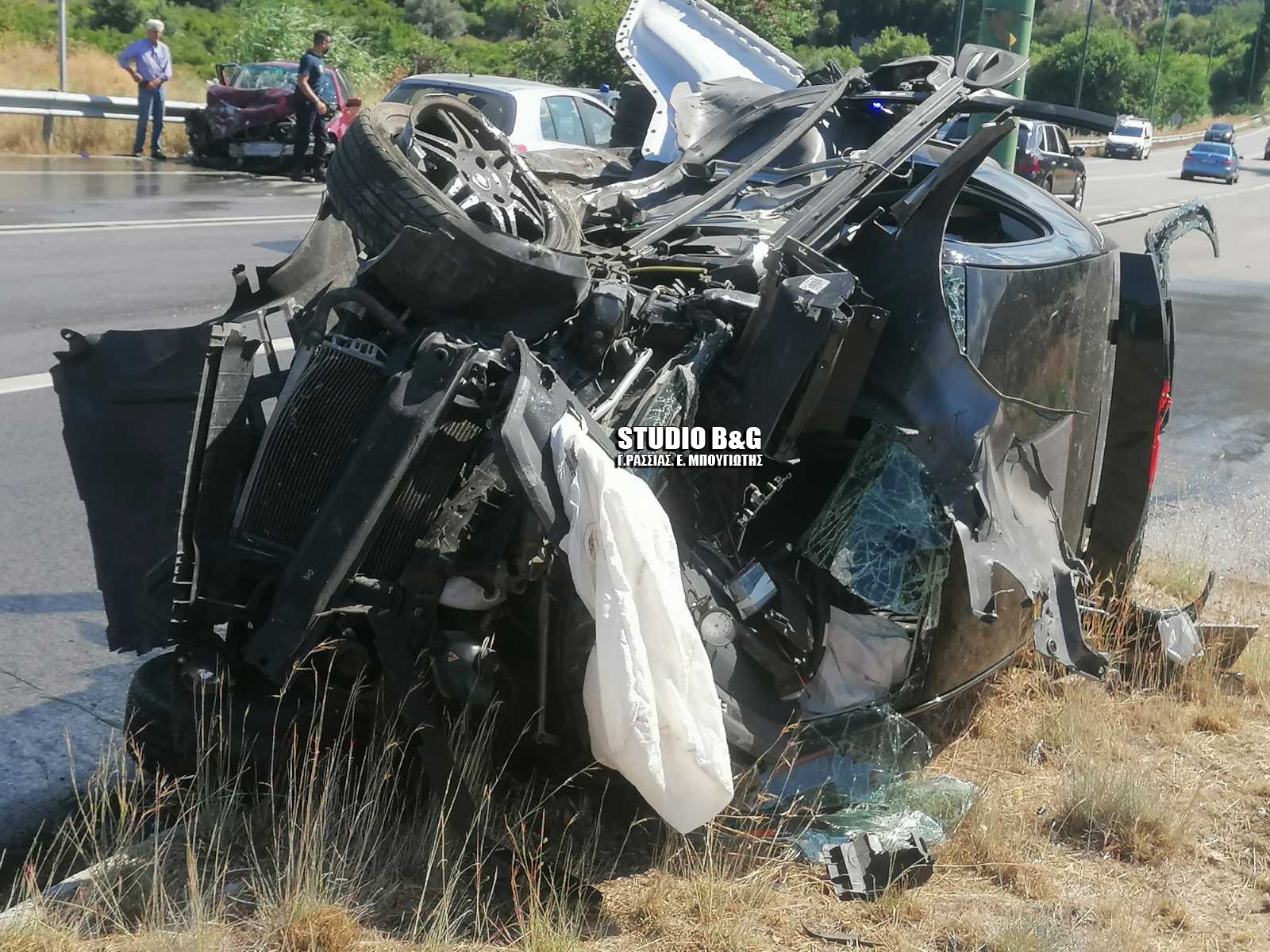 Αργολίδα: Σοκαριστικό τροχαίο με έναν νεκρό – Άμορφη μάζα τα αυτοκίνητα (pics)