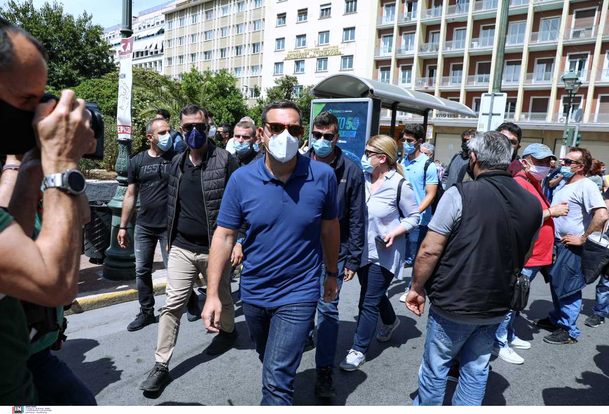 «Θερμό» πολιτικό καλοκαίρι βλέπει ο Τσίπρας και ζητά μήνυμα ανατροπής από τον ΣΥΡΙΖΑ