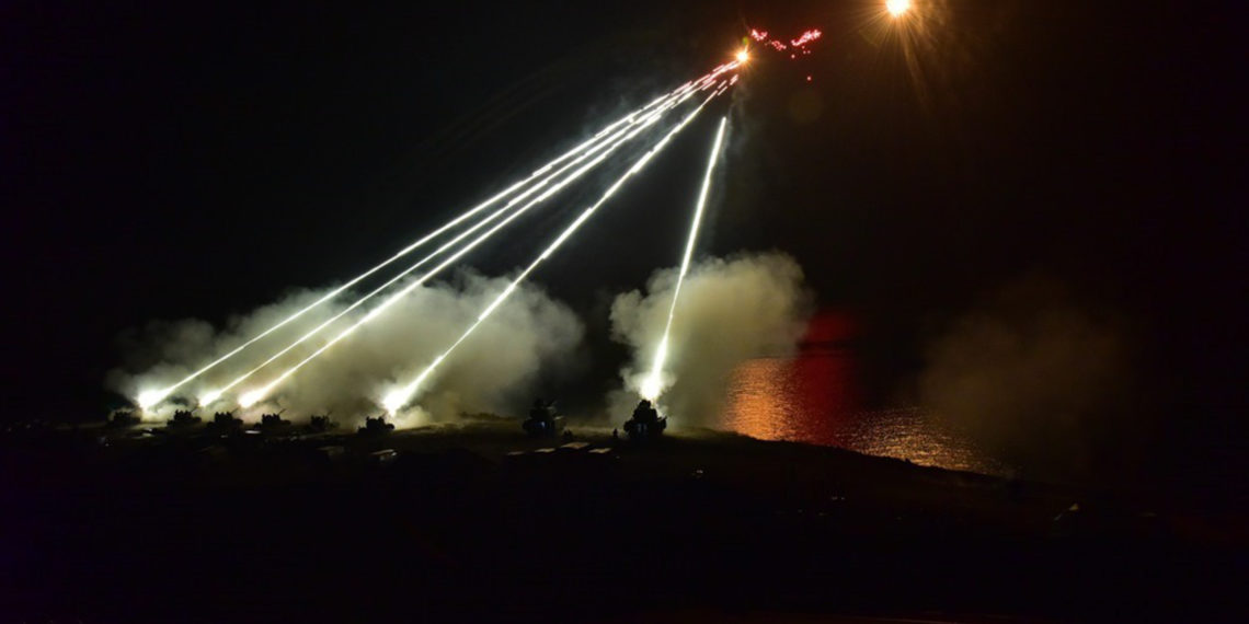 Αδίστακτος Ερντογάν: Απειλεί να «καθαρίσει» καταυλισμό προσφύγων λόγω του PKK