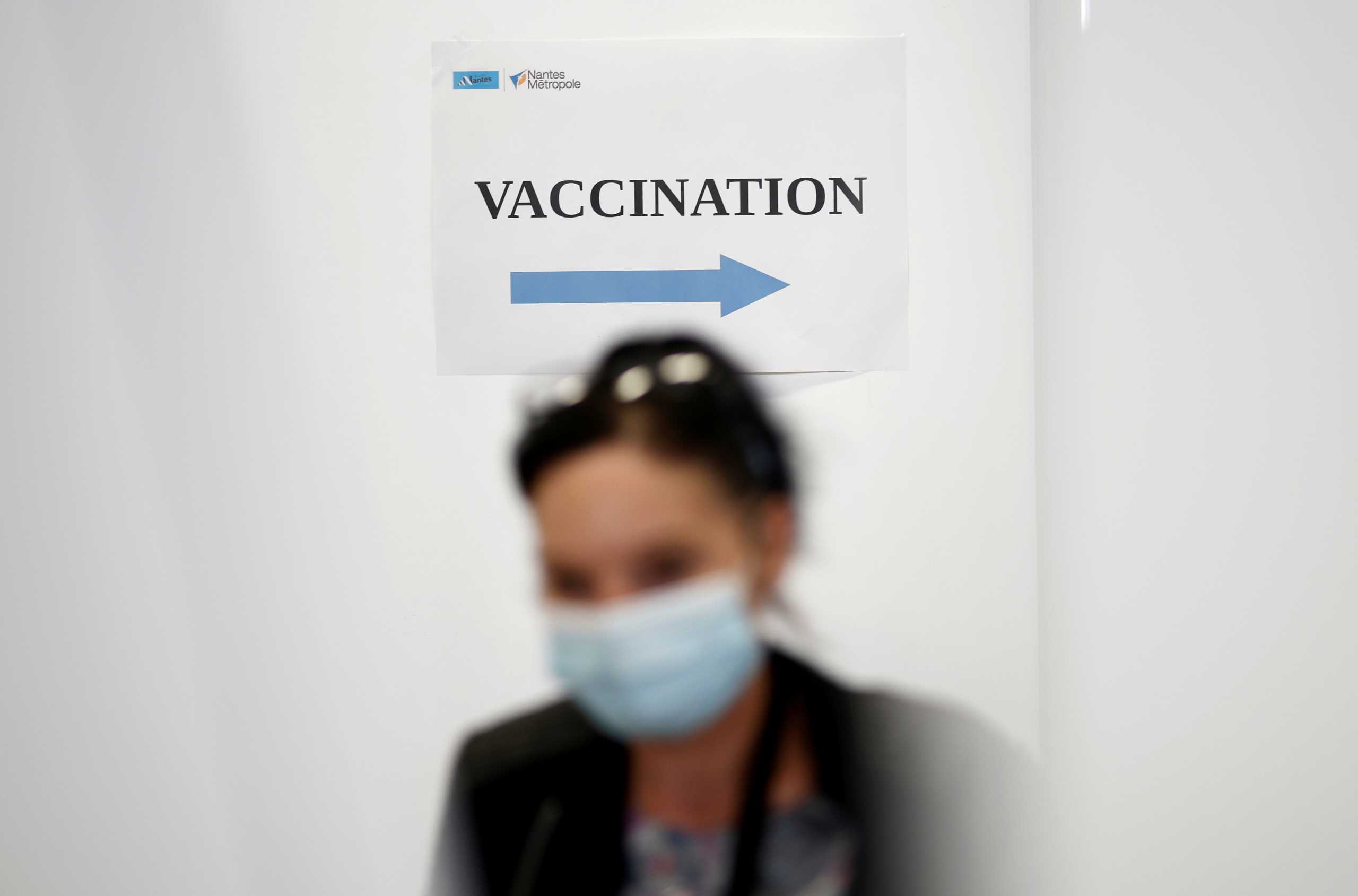 Βέλγιο: Πάνω από 50% των πολιτών έχει λάβει την πρώτη δόση του εμβολίου κατά του κορονοϊού