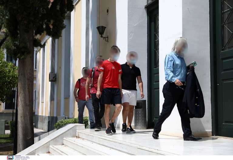 Ελεύθεροι οι δύο άνδρες για το βιασμό της 19χρονης στα Πατήσια