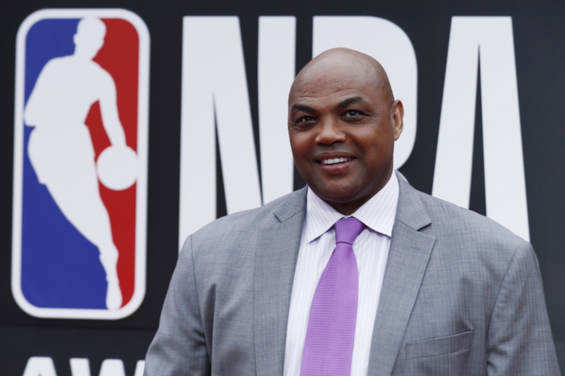 epa07671913 Former US basketball player Charles Barkley poses for photographers upon his arrival for the 2019 NBA Awards at Barker Hangar in Santa Monica, California, USA, 24 June 2019. The 2019 NBA Awards will be the 3rd annual awards show by the National Basketball Association (NBA).  EPA