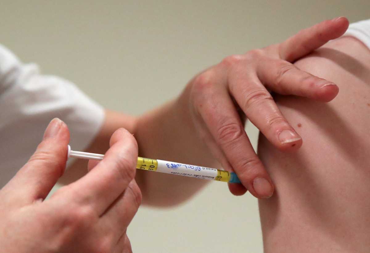 Κορονοϊός: Η CureVac δοκιμάζει εμβόλιο δεύτερης γενιάς μετά την αποτυχία του πρώτου
