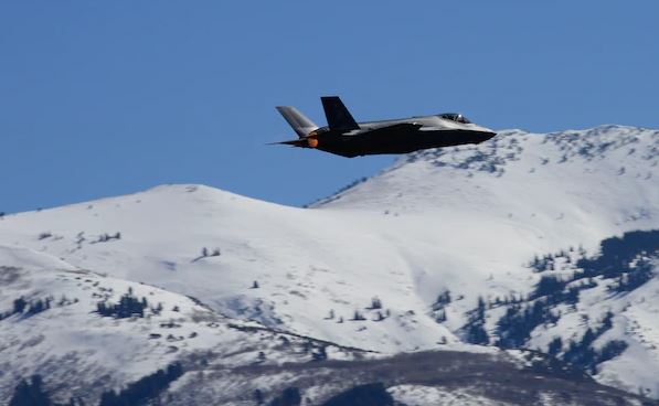 F-35: Η Ελβετία είπε το «ναι» στα stealth μαχητικά – Πήρε και… πυραύλους Patriot