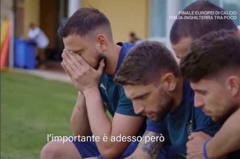 Εθνική Ιταλίας: Το σοκ των πρωταθλητών Ευρώπης στην κατάρρευση του Έρικσεν – Έφυγε με δάκρυα ο Μπαρέλα