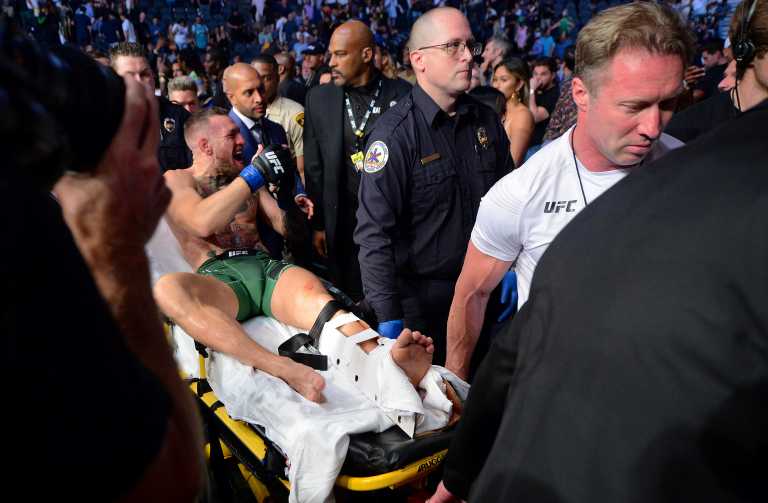 Ο Conor McGregor «διέλυσε» το πόδι του στη «μάχη» με τον Dustin Poirier – Προσοχή σκληρές εικόνες