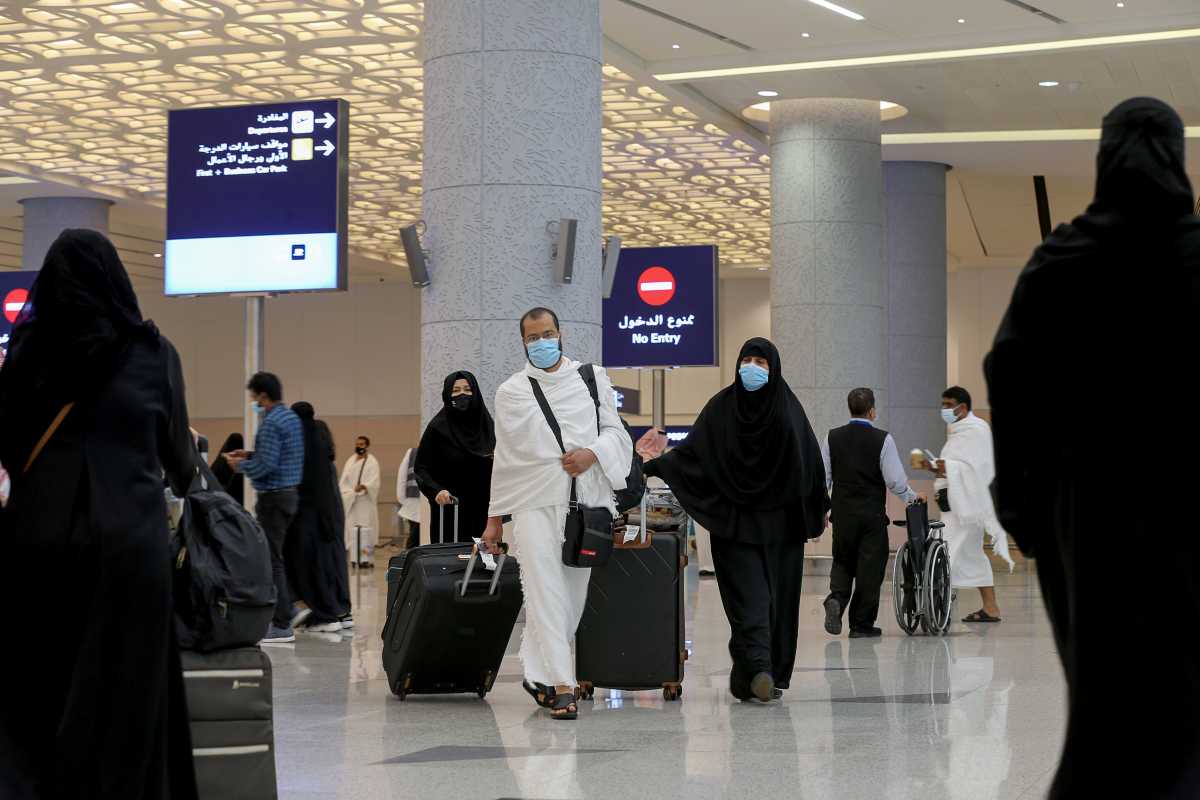 Σαουδική Αραβία: Τριετή απαγόρευση εξόδου από τη χώρα για όσους επισκεφθούν «κόκκινο» προορισμό