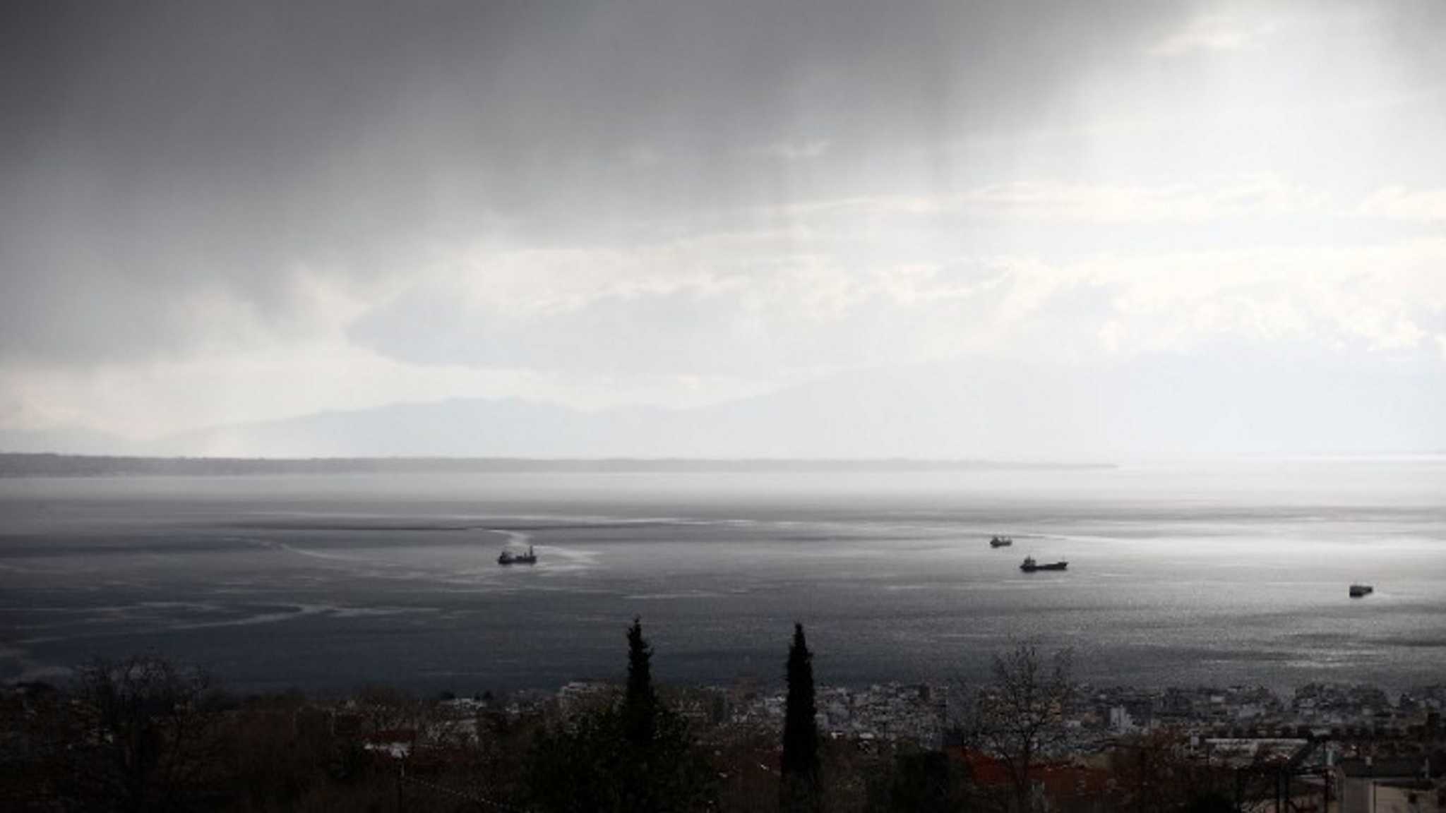 Καιρός αύριο: Κυριακή του Πάσχα με βροχές, καταιγίδες και χιόνια – Οι περιοχές που θα επηρεαστούν