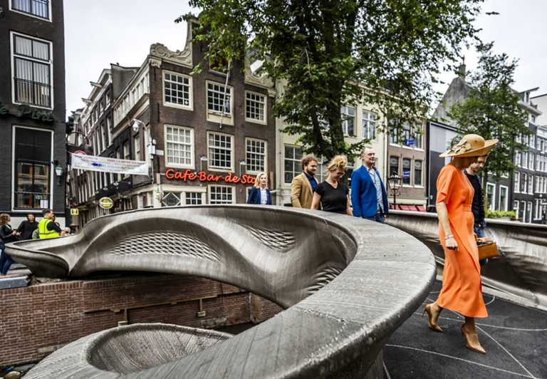 Σε κανάλι του Άμστερνταμ η πρώτη ατσάλινη γέφυρα από τρισδιάστατο εκτυπωτή