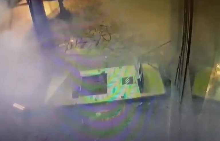 Βίντεο ντοκουμέντο: Έτσι ανατίναζε τα ATM η τριμελής συμμορία