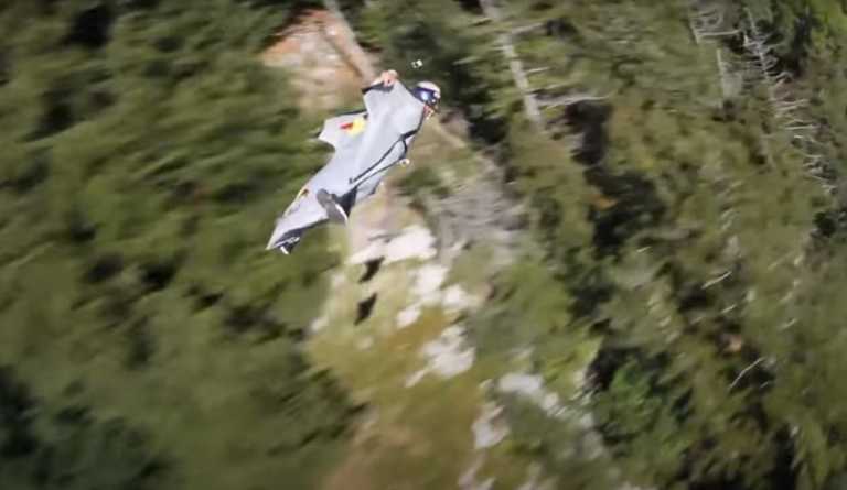 Παρνασσός: Πώς έχασε τη ζωή του ο 57χρονος base jumper – «Είναι ένα παράνομο σπορ»