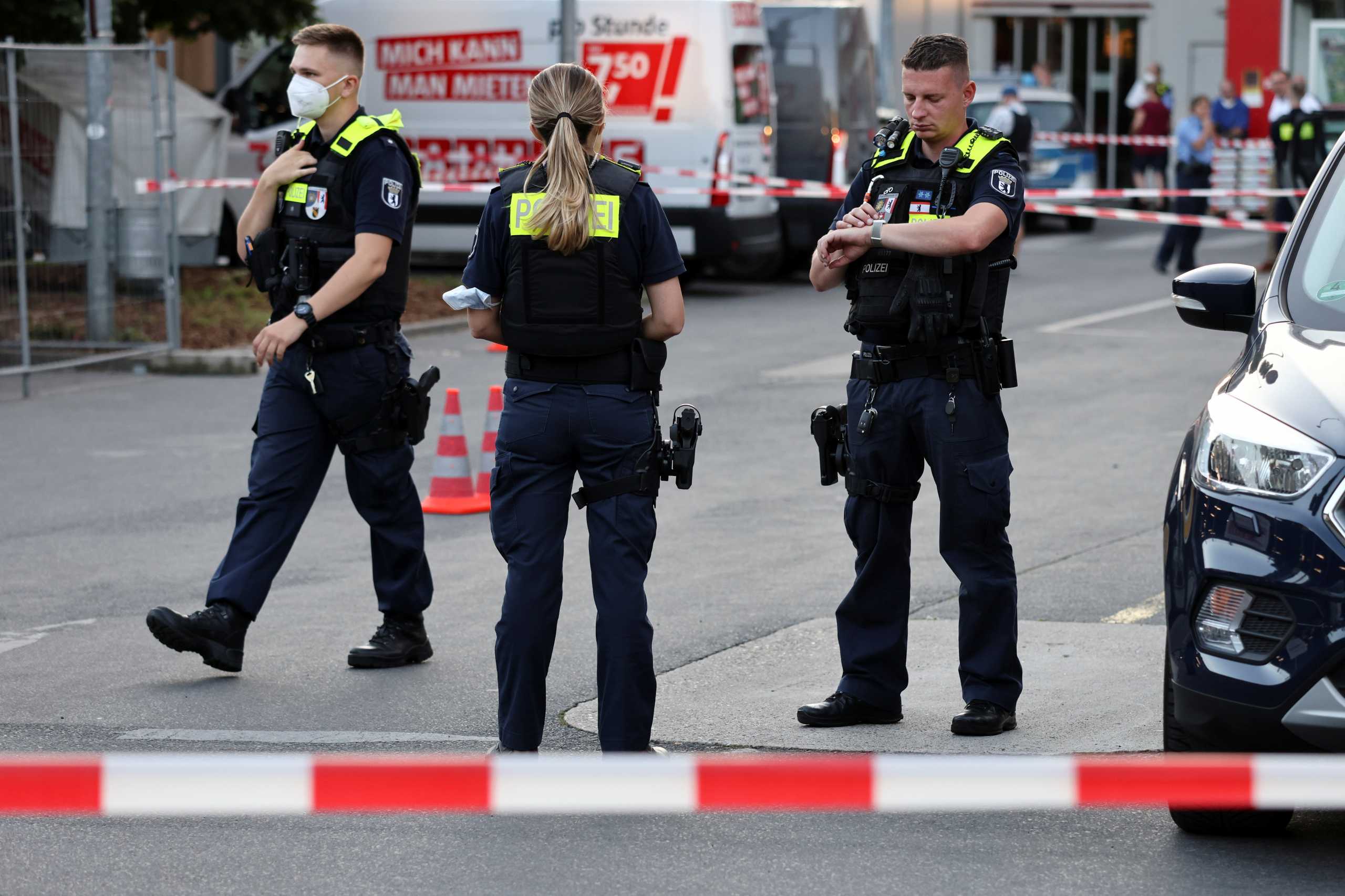Γερμανία: Δυο νεκροί και 6 τραυματίες από την επίθεση με μαχαίρι στο τρένο – Συνελήφθη ο δράστης