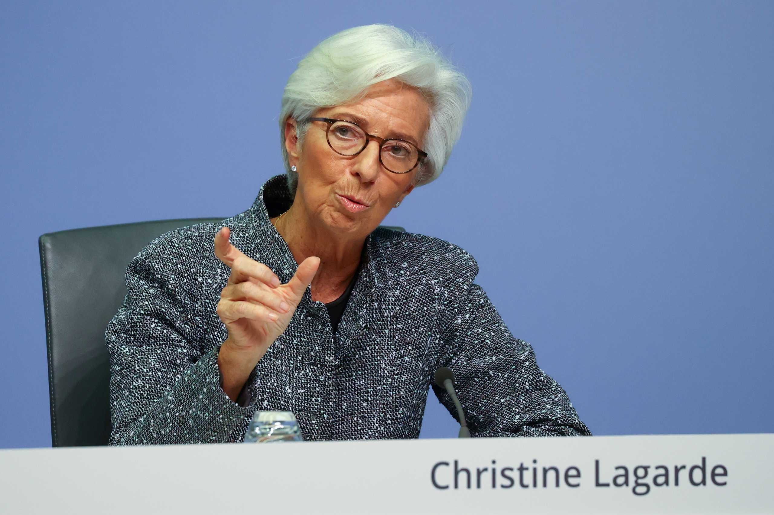 Κριστίν Λαγκάρντ: Οι μεταλλάξεις απειλούν την οικονομική ανάκαμψη της Ευρωζώνης