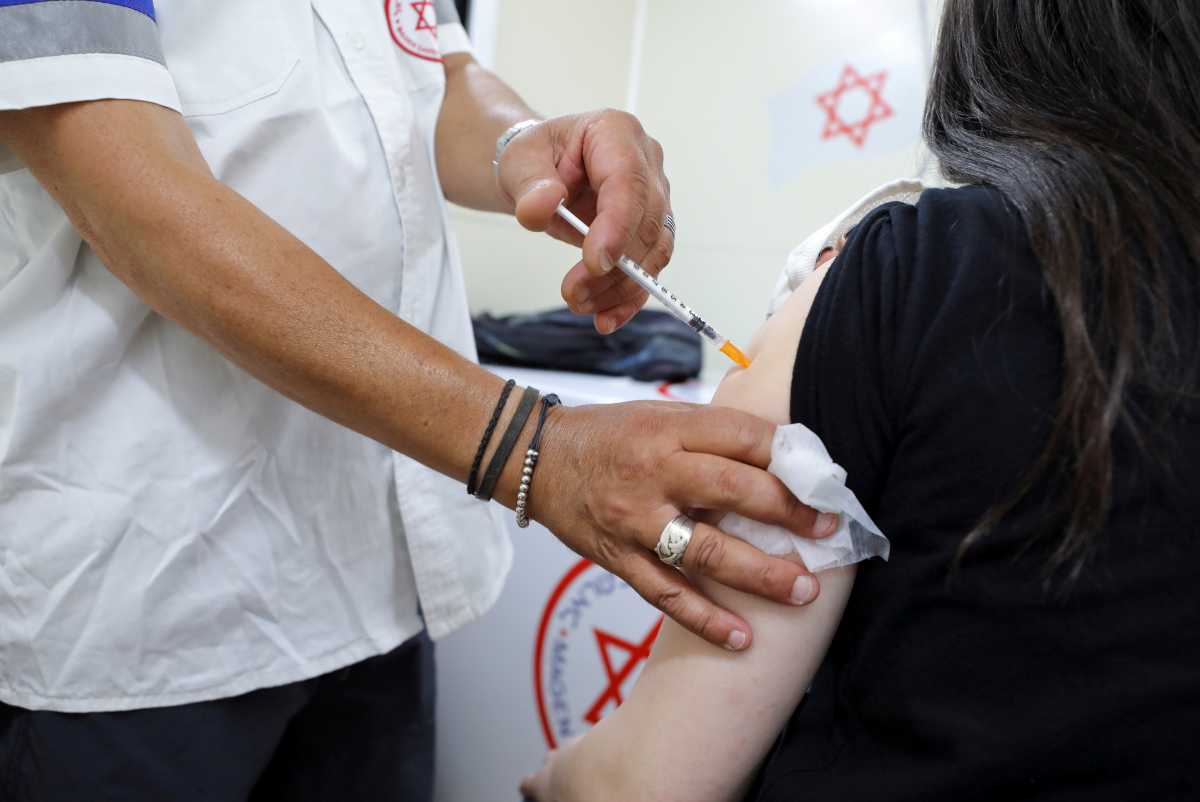 Ισραήλ – κορονοϊός: Από 30 ετών και άνω η τρίτη δόση εμβολίου