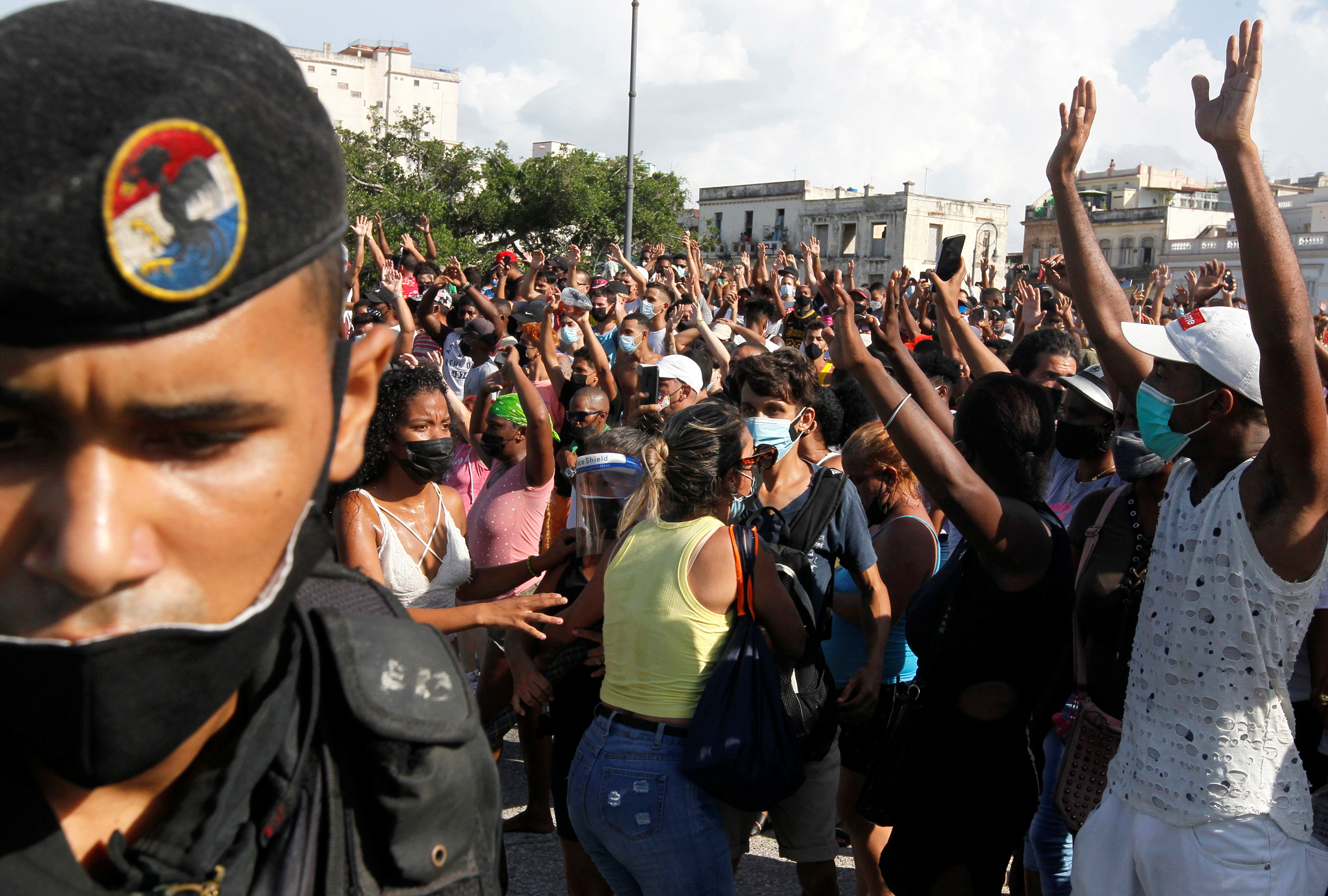Κούβα: 710 διαδηλωτές διώκονται για βανδαλισμό και άλλοι 172 έχουν καταδικαστεί