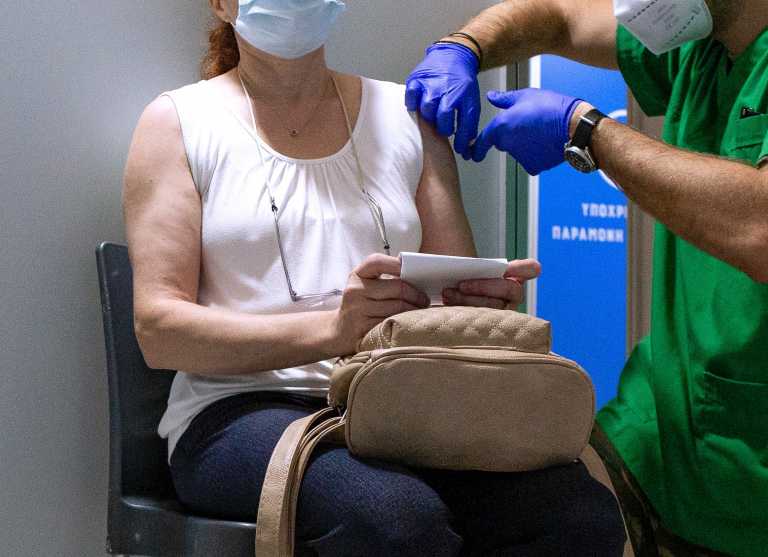 Μανωλόπουλος: «Χάθηκε ο στόχος για τείχος ανοσίας μέσω εμβολιασμού»