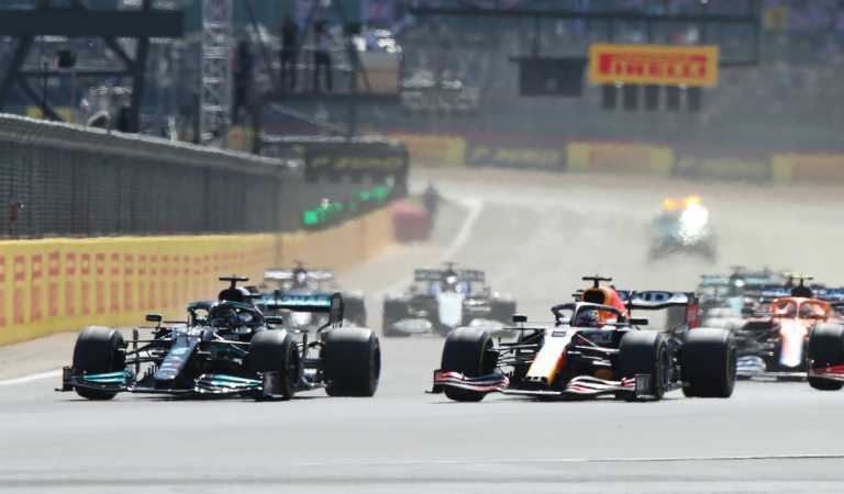 Formula 1: Φερστάπεν και Red Bull έξαλλοι με Χάμιλτον – Η απάντηση του παγκόσμιου πρωταθλητή