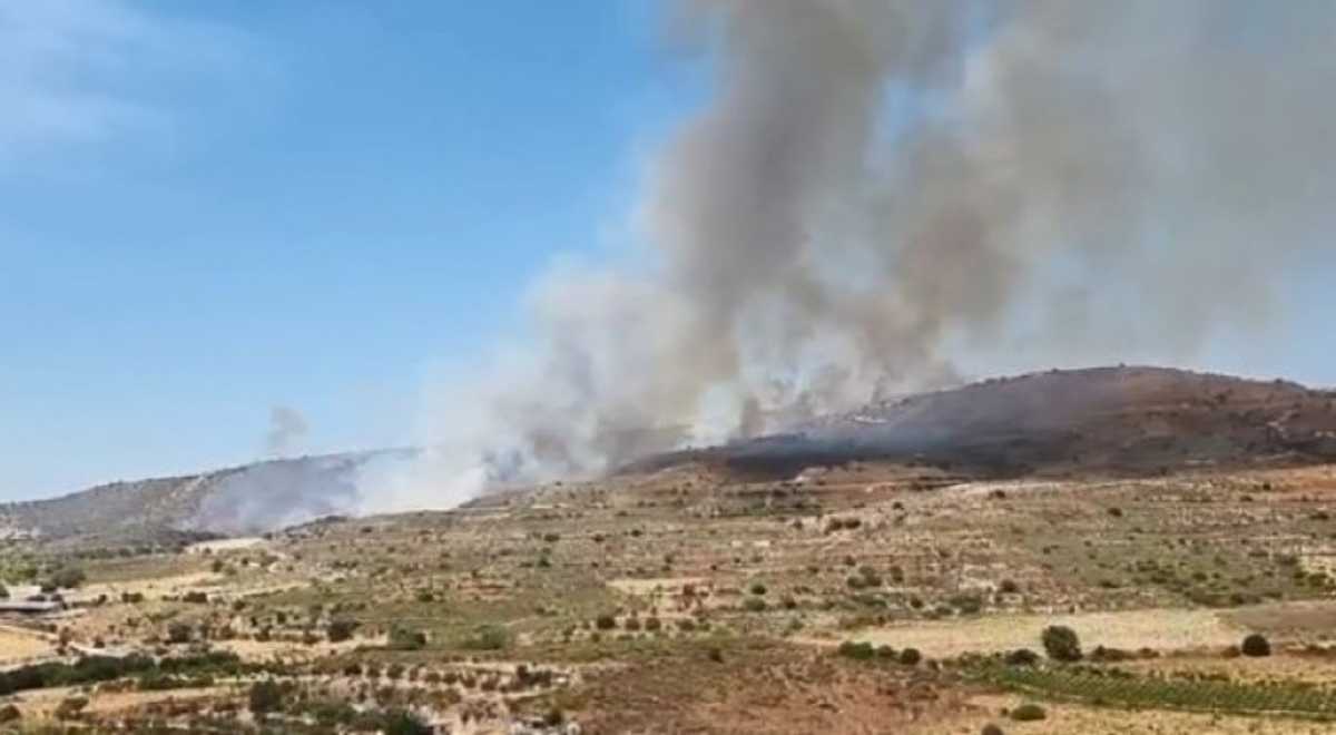 Κύπρος: Μεγάλη φωτιά στην Πάχνα Λεμεσού – Εκκενώθηκαν σπίτια