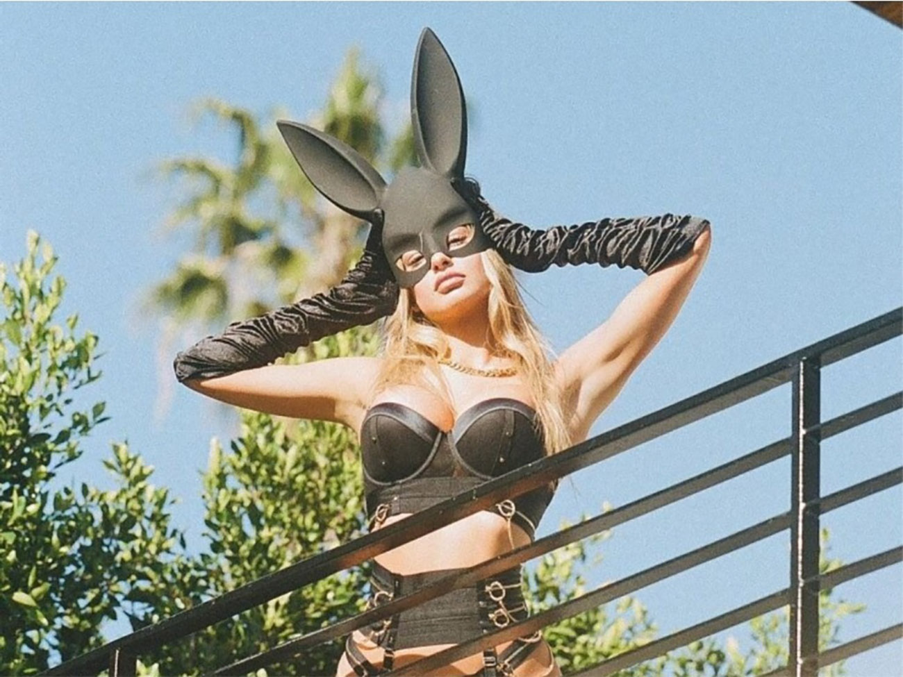 Η Hannah Palmer μοιράζει “εγκεφαλικά” στο Instagram