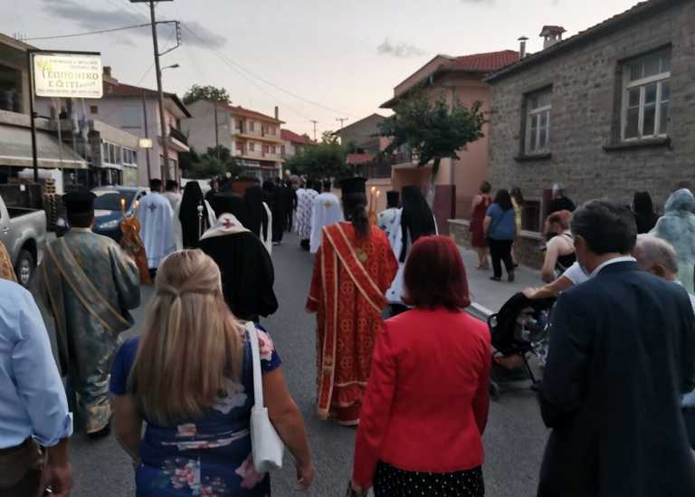 Κοζάνη: Πρόστιμο στον ιερέα για τη λιτανεία εικόνας της Αγίας Μαρίνας – Οι παρουσίες που συζητήθηκαν
