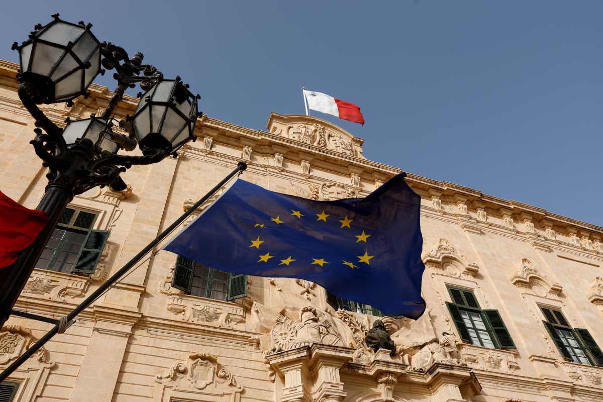 Η Μάλτα κλείνει τα σύνορα για τους ανεμβολίαστους – Εξηγήσεις ζητά η Κομισιόν