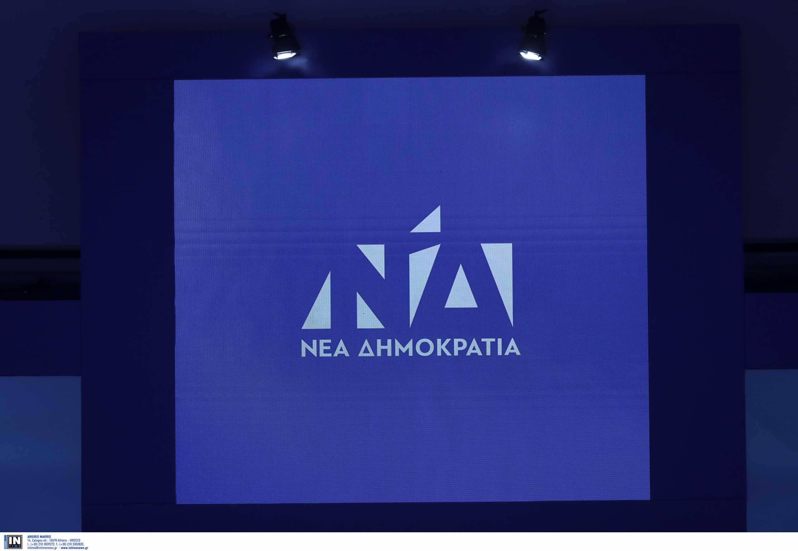 ΝΔ: «Καθαρή κοροϊδία» οι δηλώσεις Πολάκη για τους εμβολιασμούς