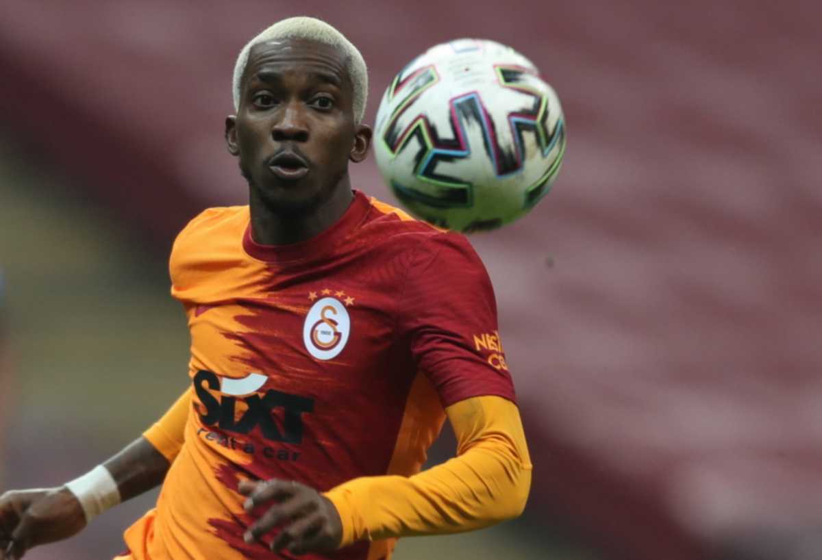 epa09041071 Henry Onyekuru of Galatasaray in action during the Turkish Super League soccer match between Galatasaray and Erzurumspor in Istanbul, Turkey, 27 February 2021.  EPA