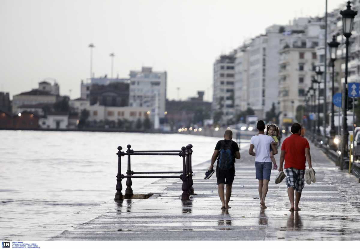 Καιρός: Υποχωρεί ο καύσωνας, έρχονται βροχές και καταιγίδες